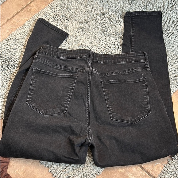 Stylish Black Denim Jeans - Picture 3 of 5